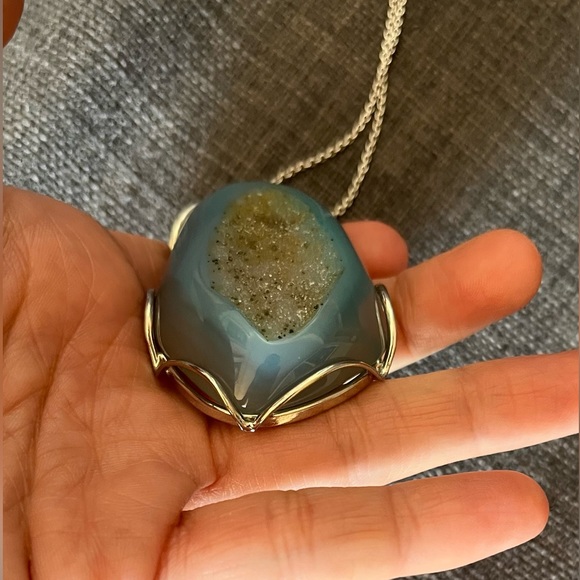 Blue Stone Pendant - Picture 6 of 7